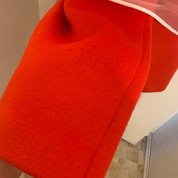 Women's wool coat for winter weather - Picture 4 of 4